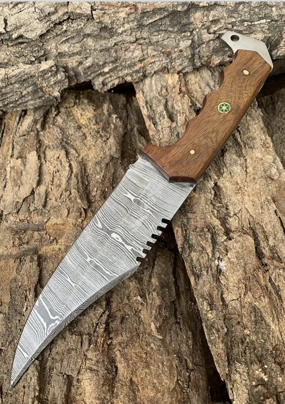 Handmade Damascus Steel Hunting & Survival Knife with Ergonomic Wooden Handle - Image 2