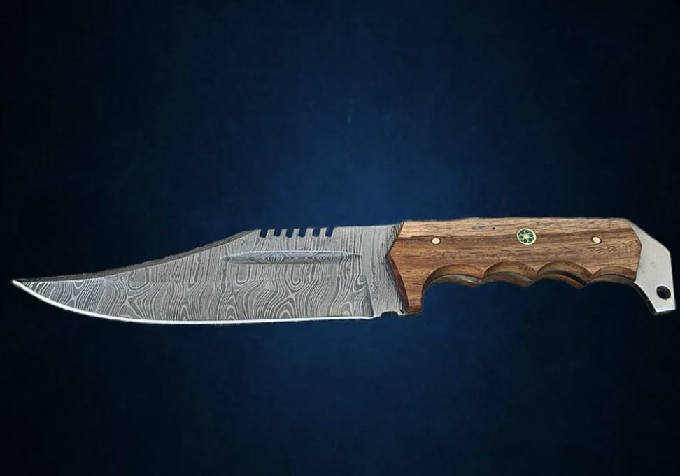 Handmade Damascus Steel Hunting & Survival Knife with Ergonomic Wooden Handle - Image 5
